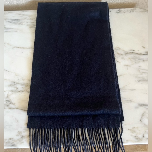 Gucci LOVED Cashmere Sequin Scarf New - Picture 11 of 15
